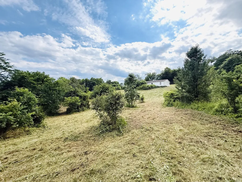 729 Oakland Lane Harrodsburg KY 40330