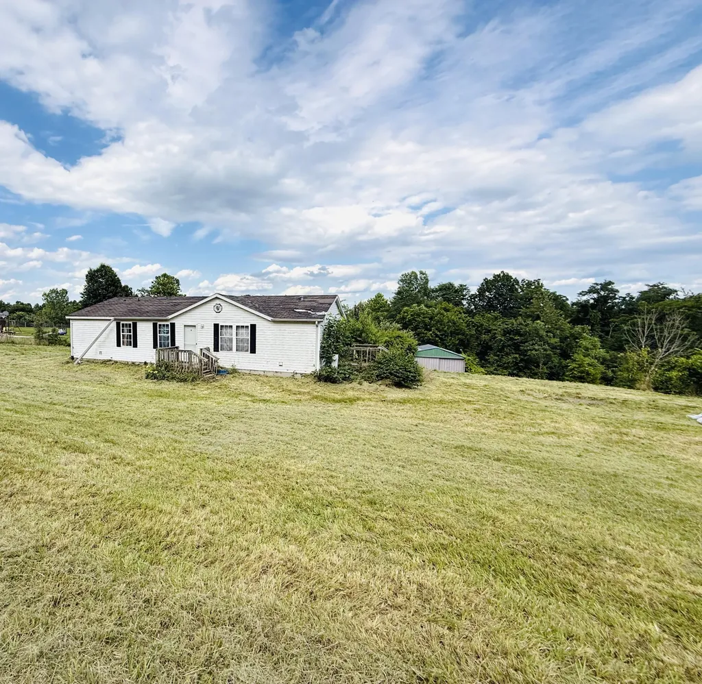 729 Oakland Lane Harrodsburg KY 40330
