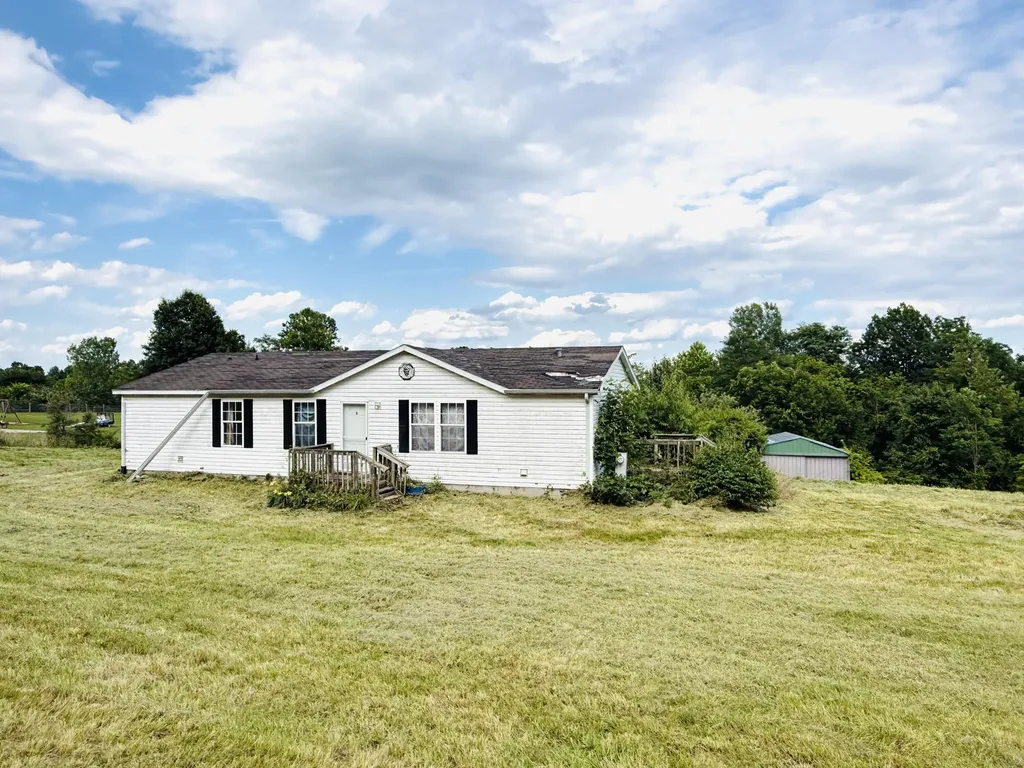 729 Oakland Lane Harrodsburg KY 40330