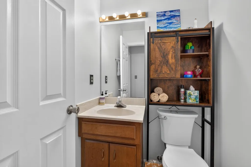 112 1/2 Applegrove Drive Nicholasville KY 40356