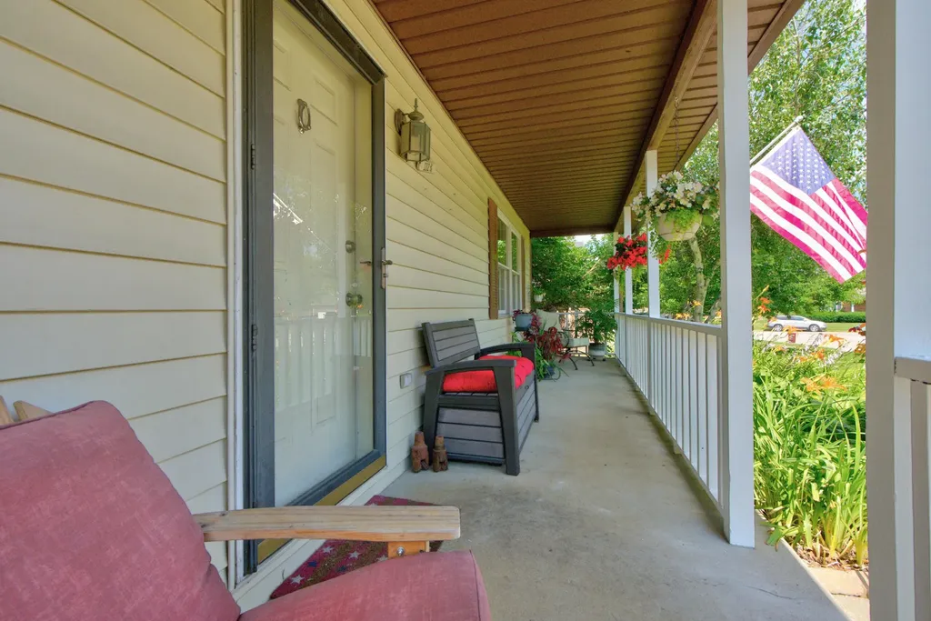 112 1/2 Applegrove Drive Nicholasville KY 40356
