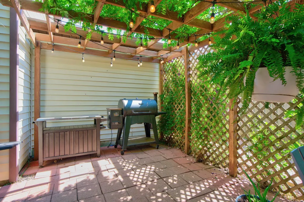 112 1/2 Applegrove Drive Nicholasville KY 40356