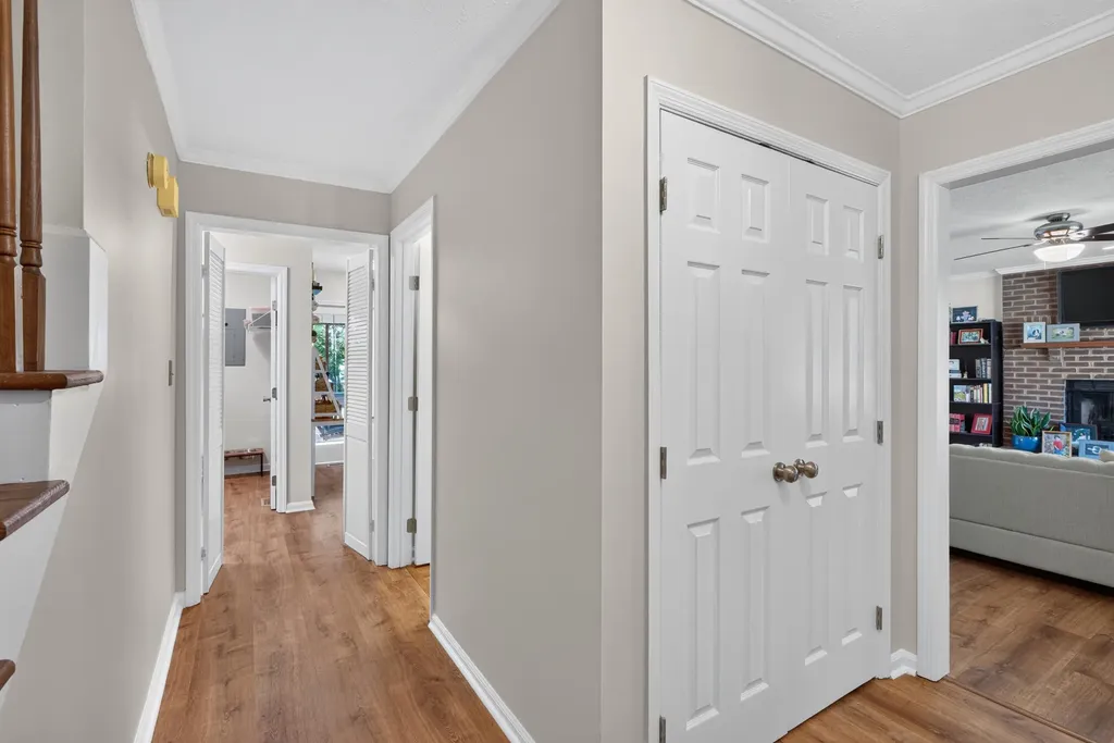 112 1/2 Applegrove Drive Nicholasville KY 40356