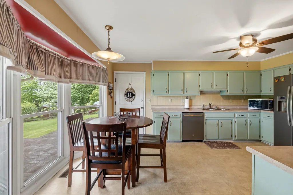 219 Adams Lane Harrodsburg KY 40330