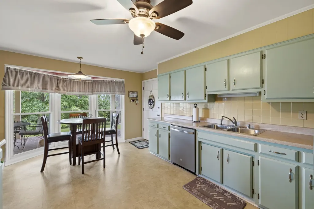 219 Adams Lane Harrodsburg KY 40330