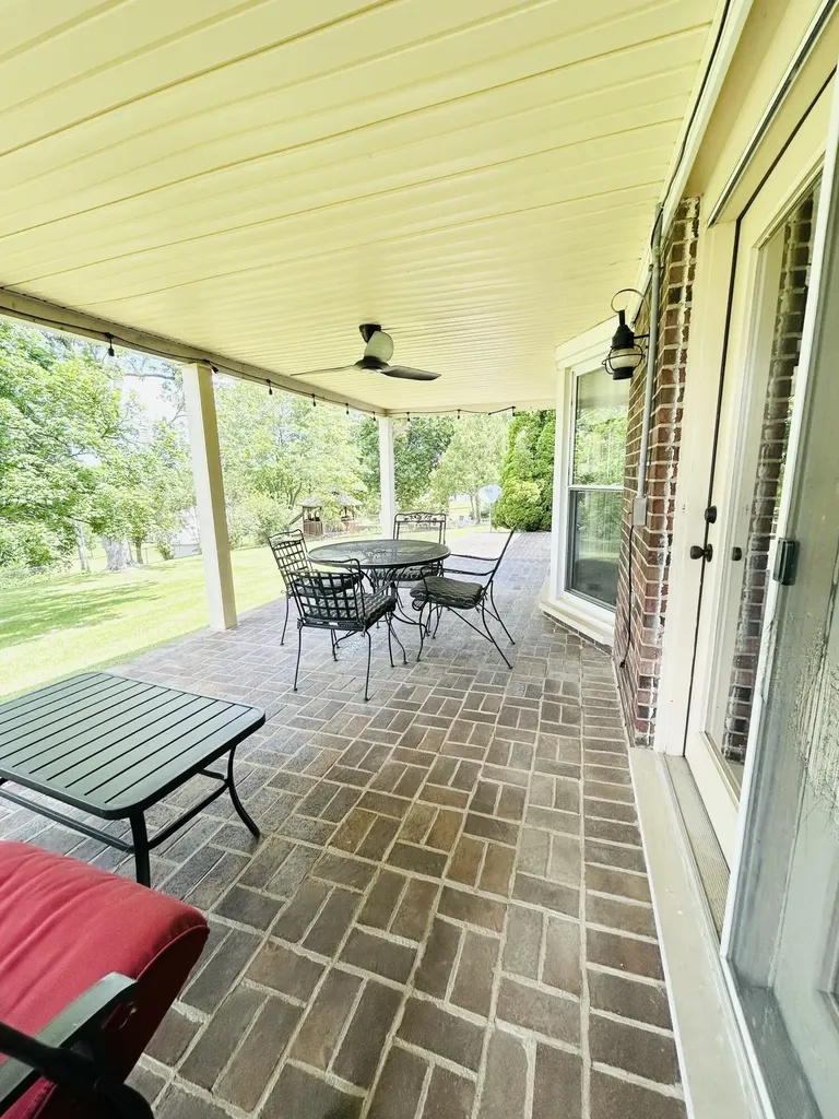219 Adams Lane Harrodsburg KY 40330