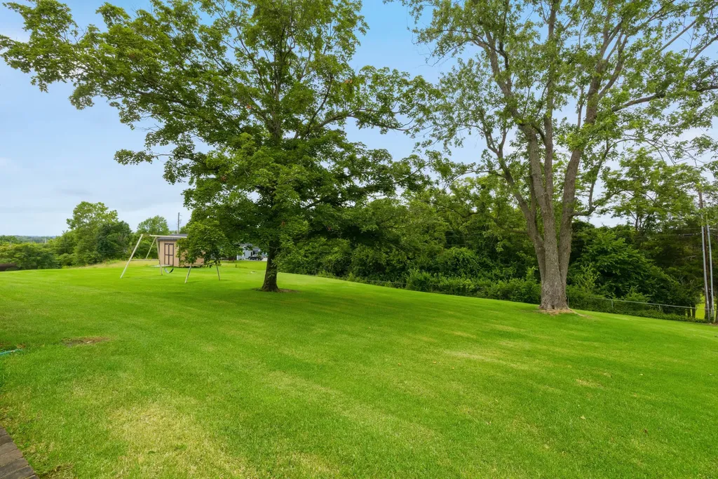 219 Adams Lane Harrodsburg KY 40330