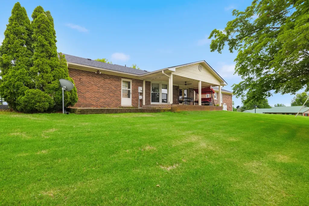219 Adams Lane Harrodsburg KY 40330