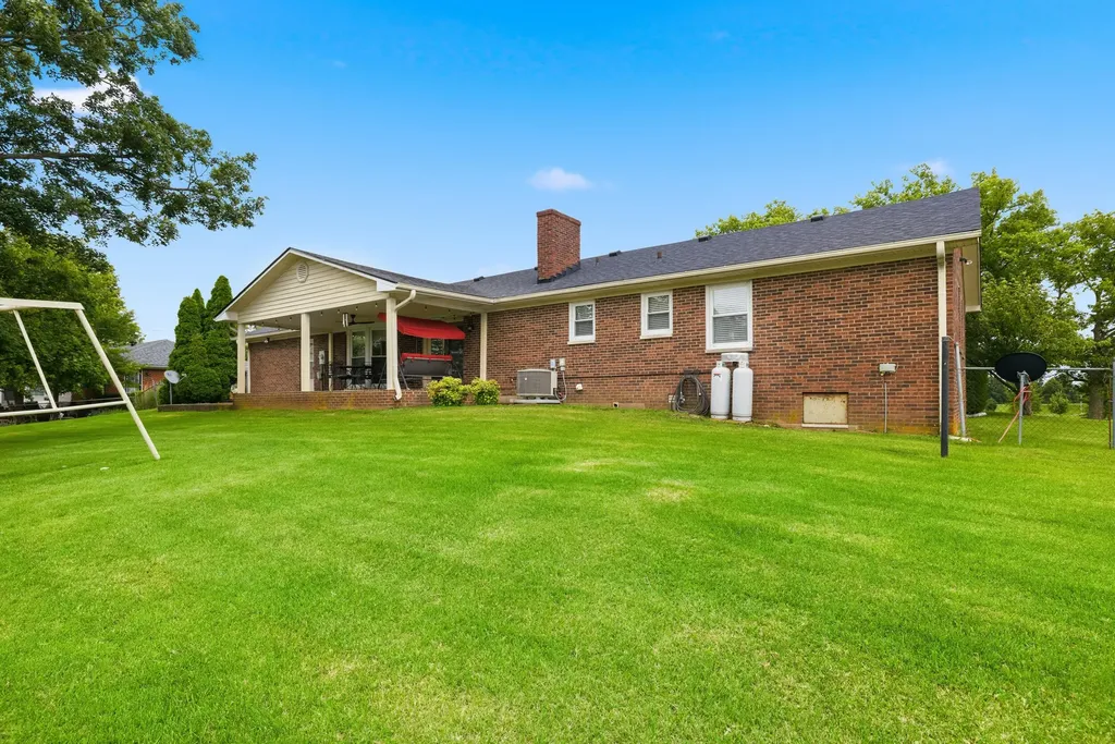 219 Adams Lane Harrodsburg KY 40330