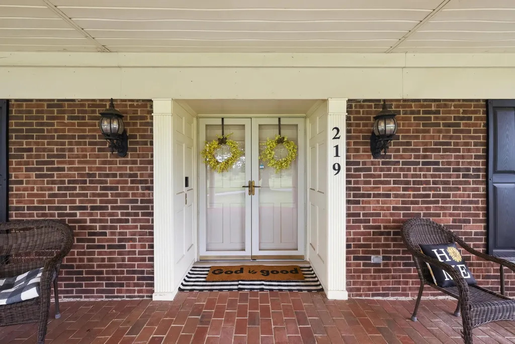 219 Adams Lane Harrodsburg KY 40330