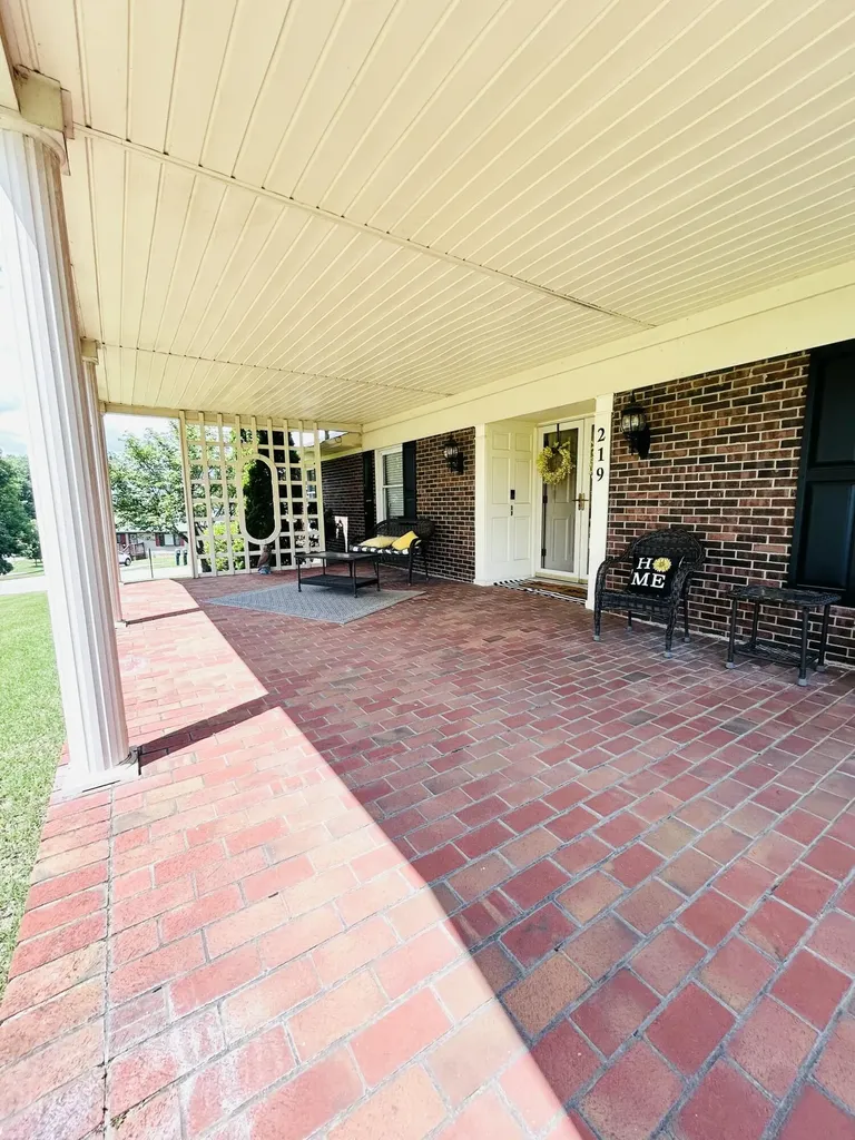 219 Adams Lane Harrodsburg KY 40330