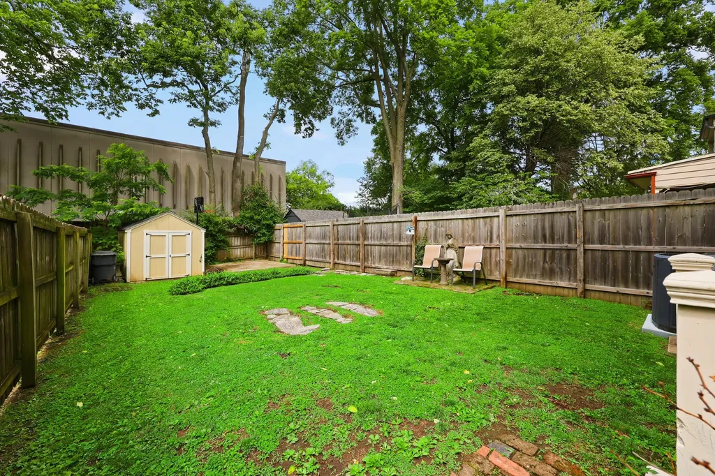472 W Second Street Lexington KY 40507