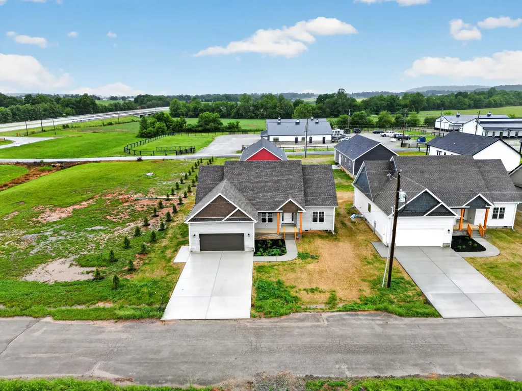 703 Lasters Avenue Elkton KY 42220