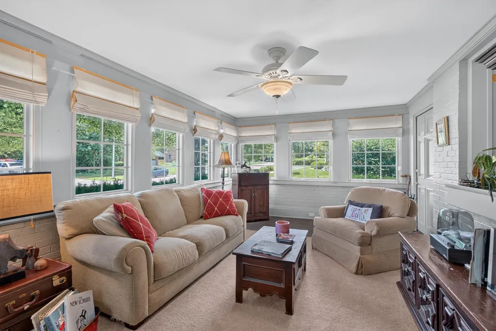 1566 Tates Creek Road Lexington KY 40502