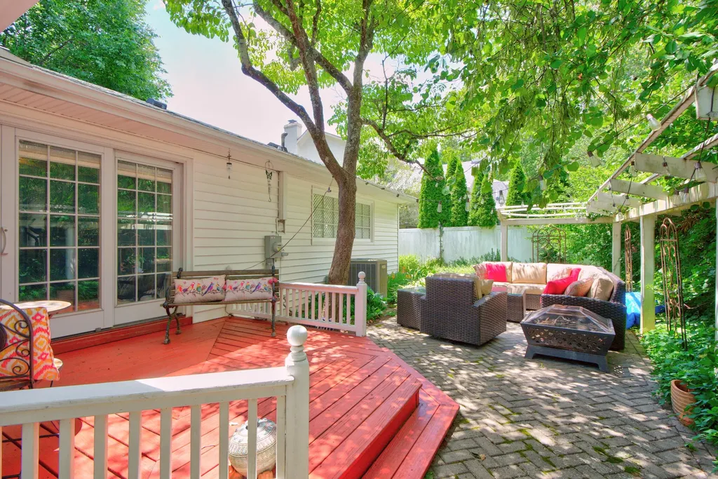 1566 Tates Creek Road Lexington KY 40502