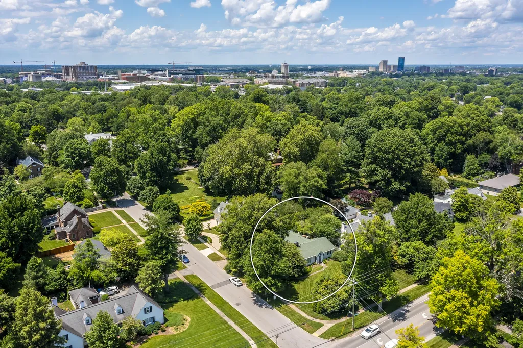 1566 Tates Creek Road Lexington KY 40502