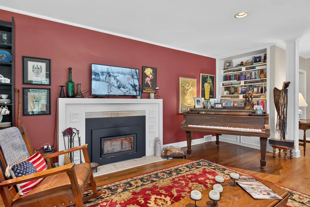 1566 Tates Creek Road Lexington KY 40502