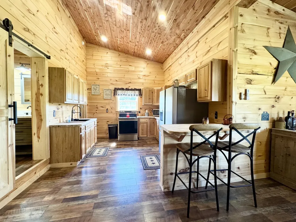 6450 Highway 761 Nancy KY 42544