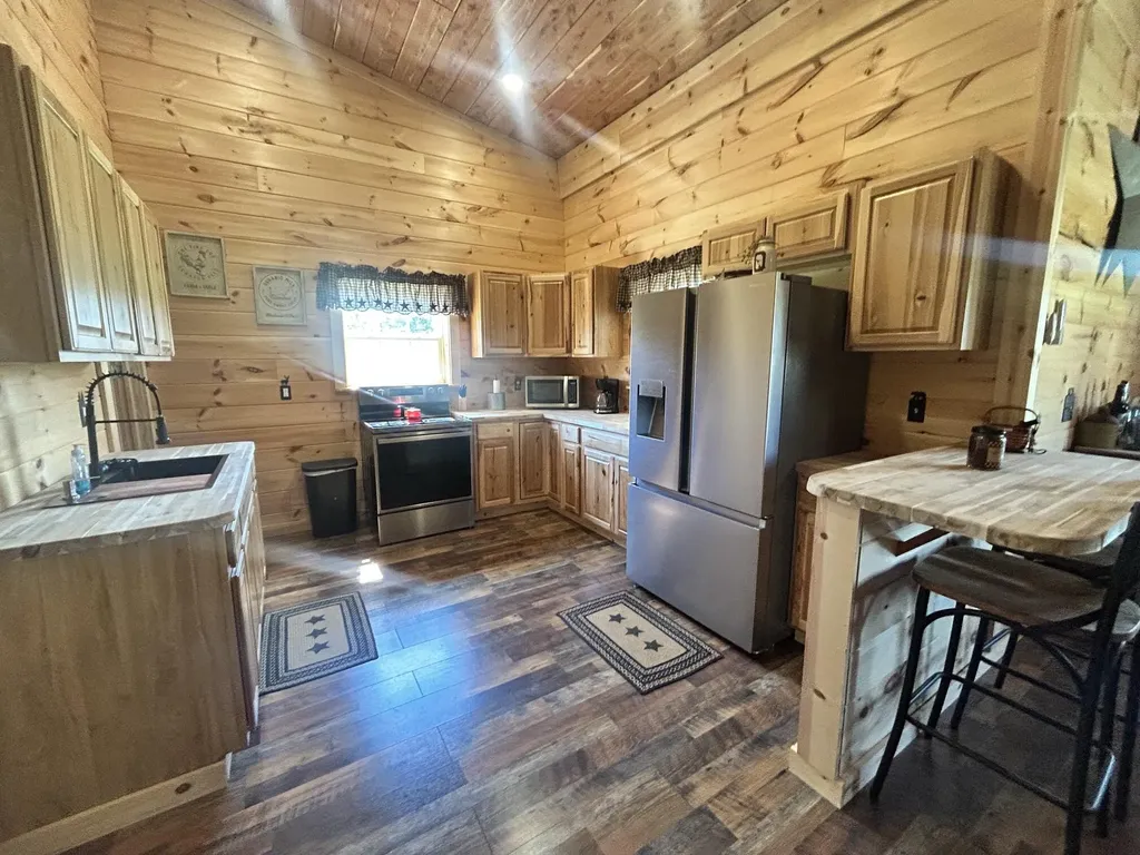 6450 Highway 761 Nancy KY 42544