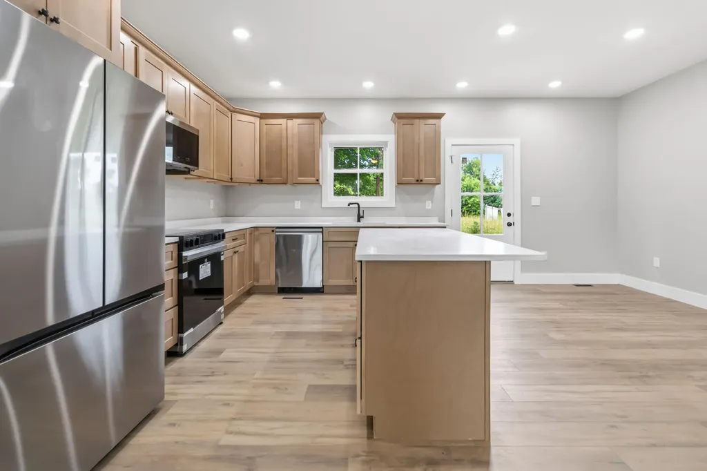 100 Gray Bird Lane London KY 40741