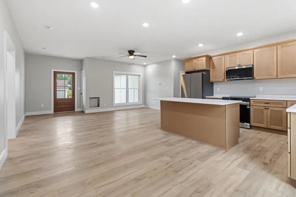 100 Gray Bird Lane London KY 40741