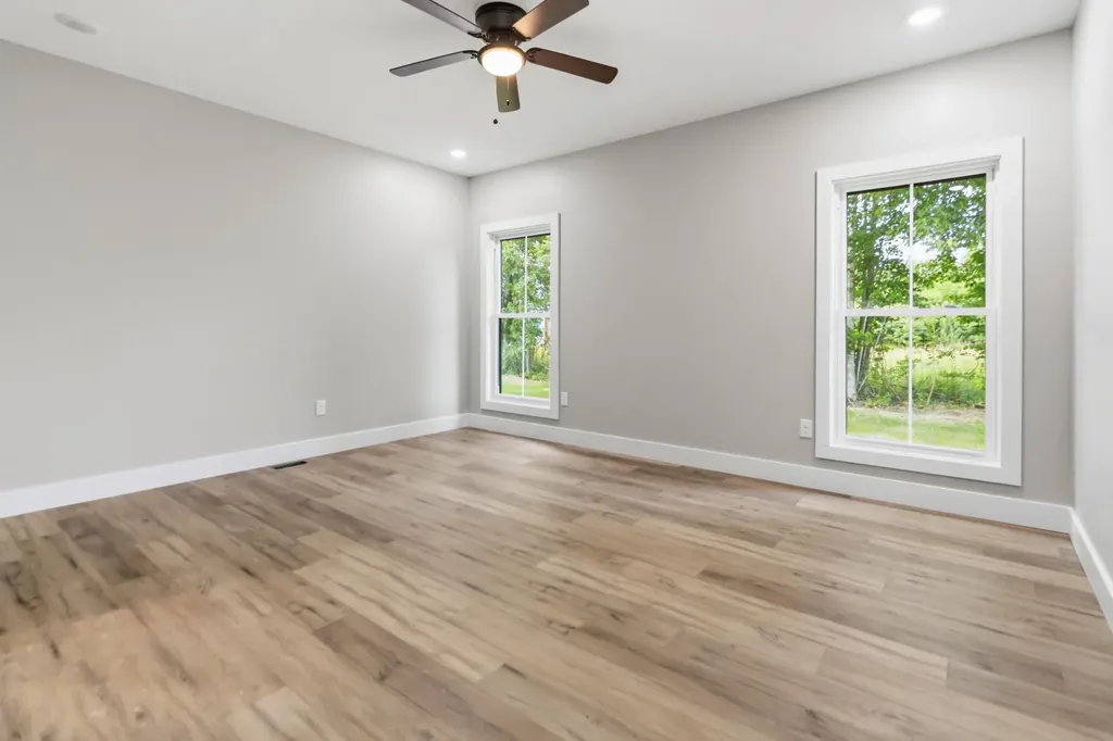 100 Gray Bird Lane London KY 40741
