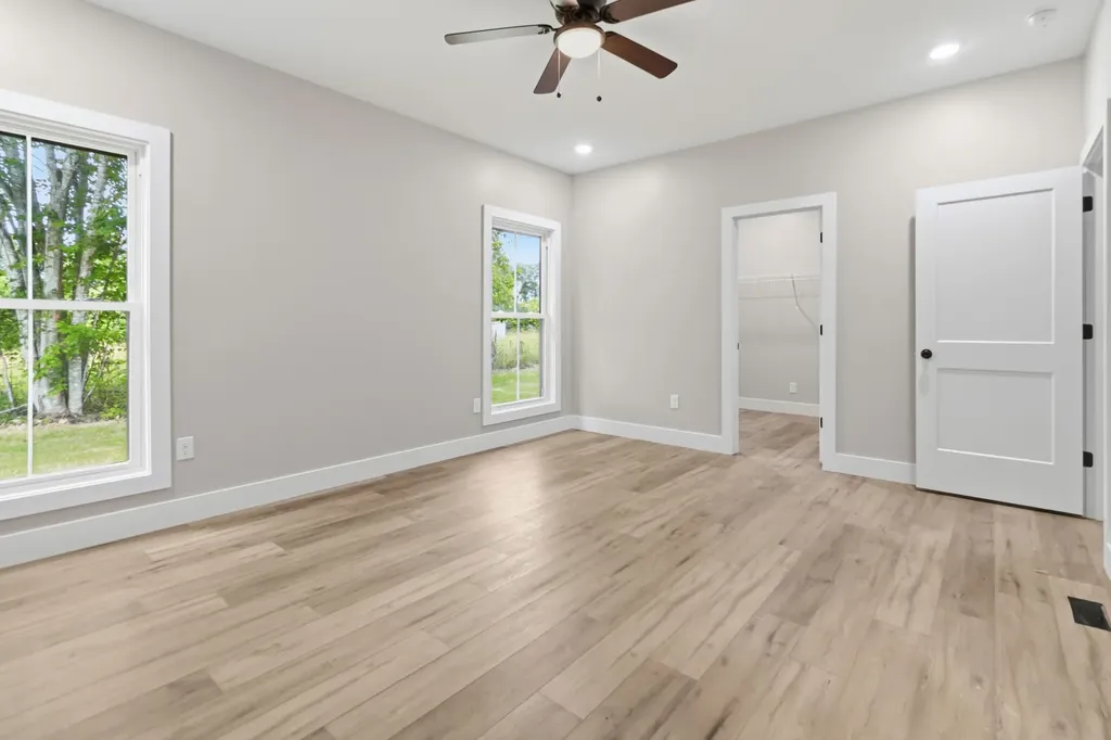 100 Gray Bird Lane London KY 40741
