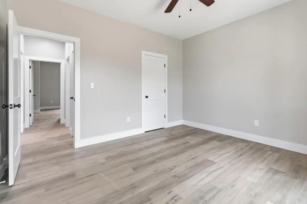 100 Gray Bird Lane London KY 40741