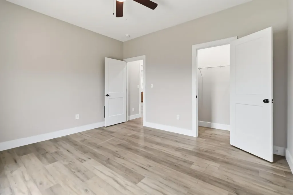 100 Gray Bird Lane London KY 40741