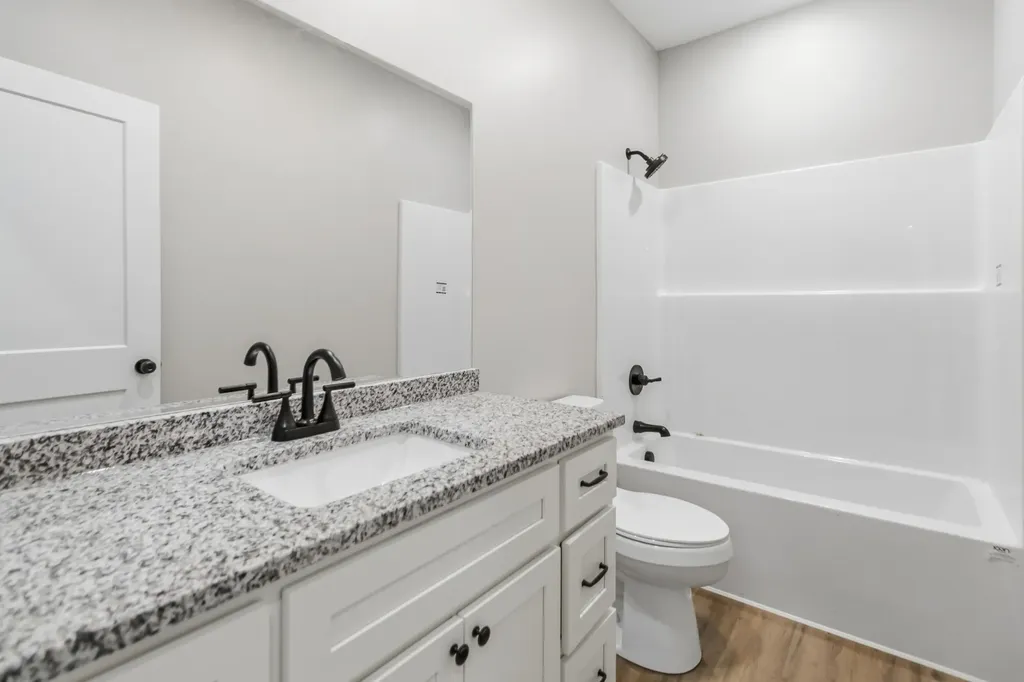 100 Gray Bird Lane London KY 40741