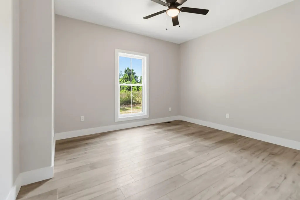 100 Gray Bird Lane London KY 40741