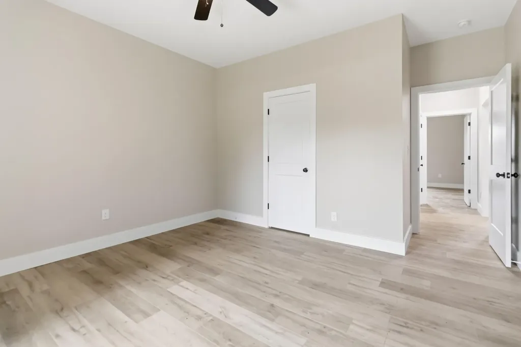 100 Gray Bird Lane London KY 40741