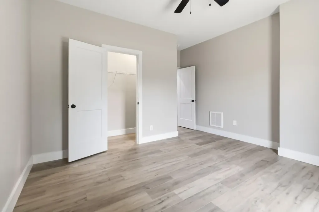 100 Gray Bird Lane London KY 40741