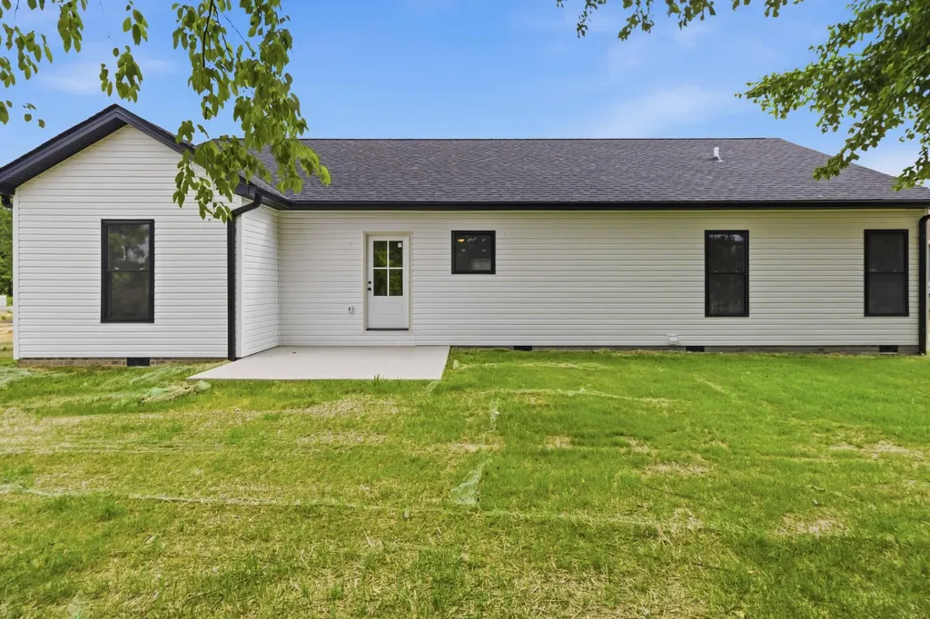 100 Gray Bird Lane London KY 40741