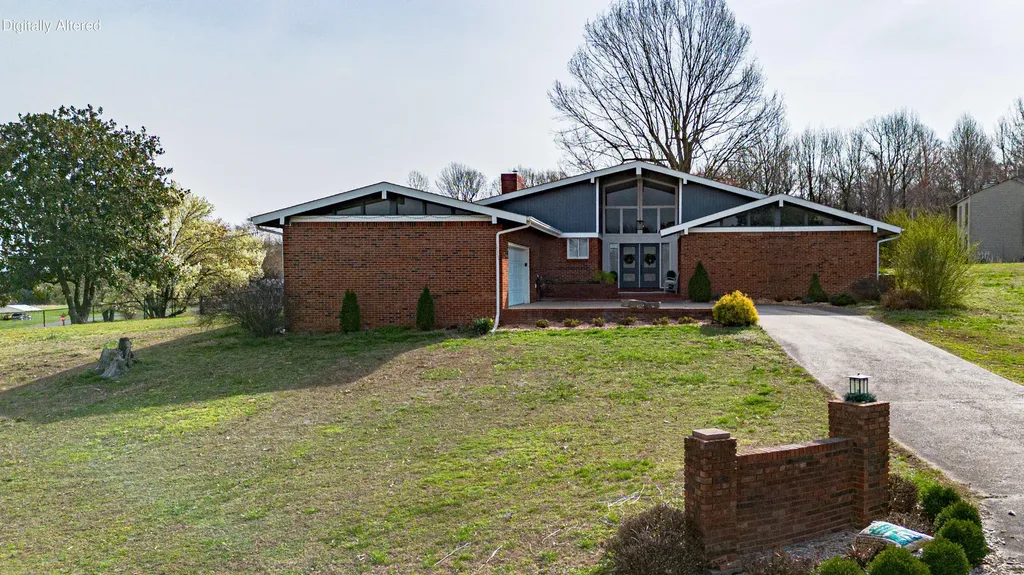 192 Rock Castle Road Gilbertsville KY 42044