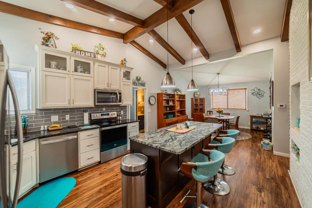192 Rock Castle Road Gilbertsville KY 42044