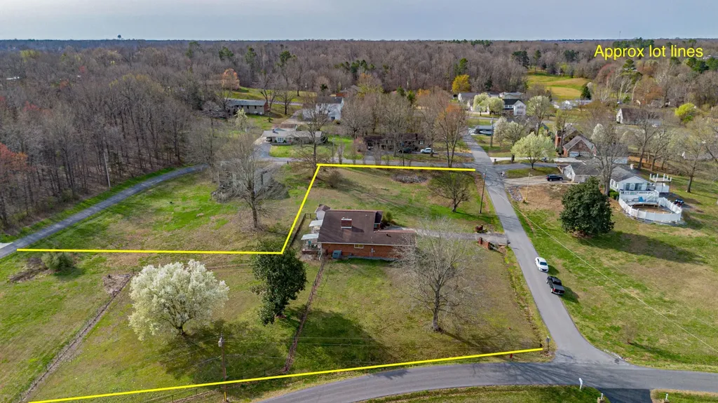 192 Rock Castle Road Gilbertsville KY 42044
