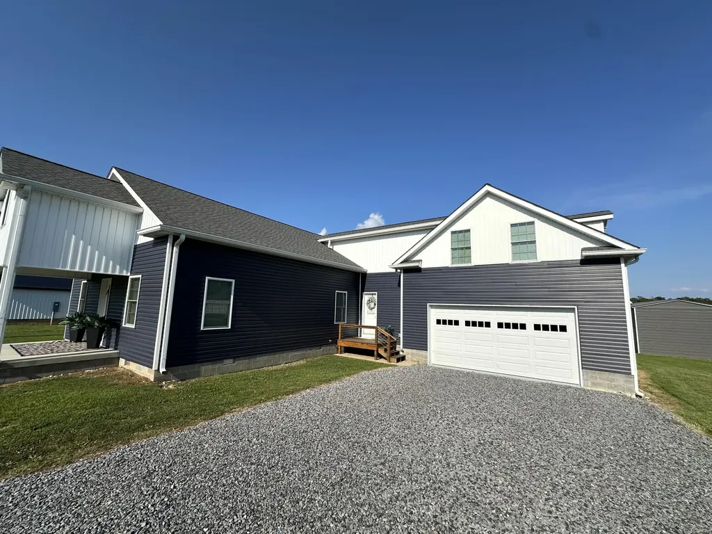 60 Lexington Drive Gilbertsville KY 42044