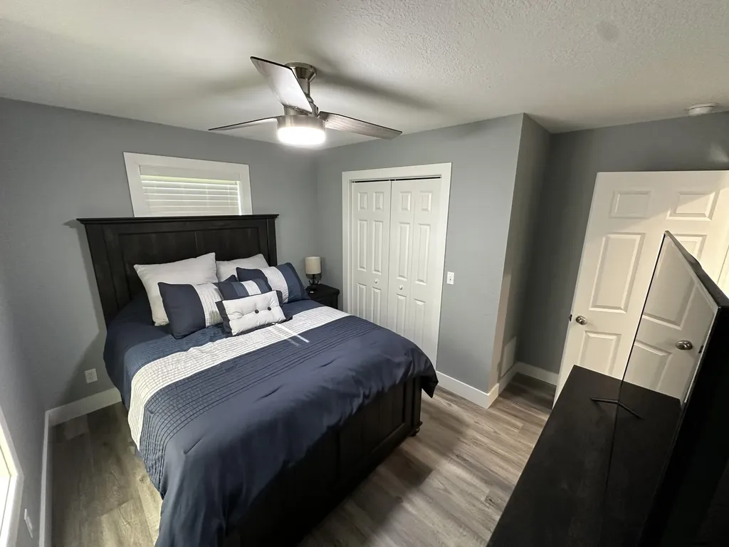 60 Lexington Drive Gilbertsville KY 42044