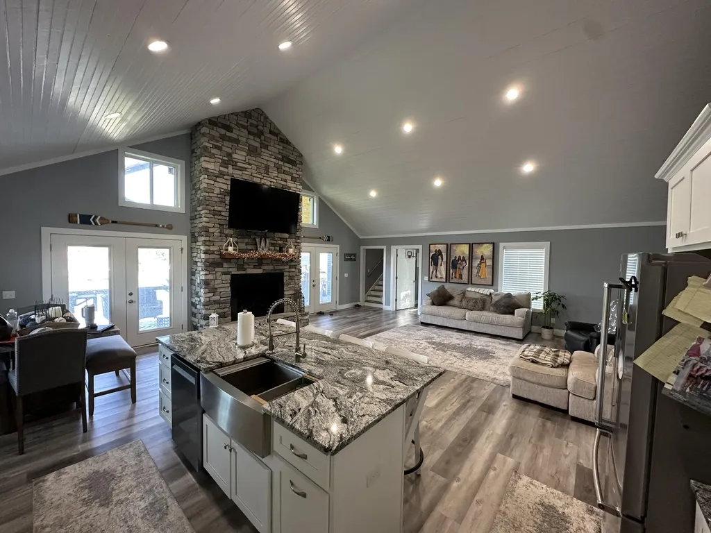 60 Lexington Drive Gilbertsville KY 42044