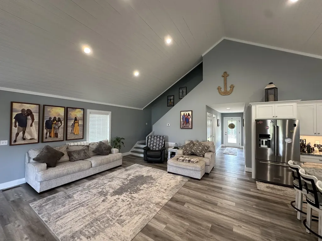 60 Lexington Drive Gilbertsville KY 42044