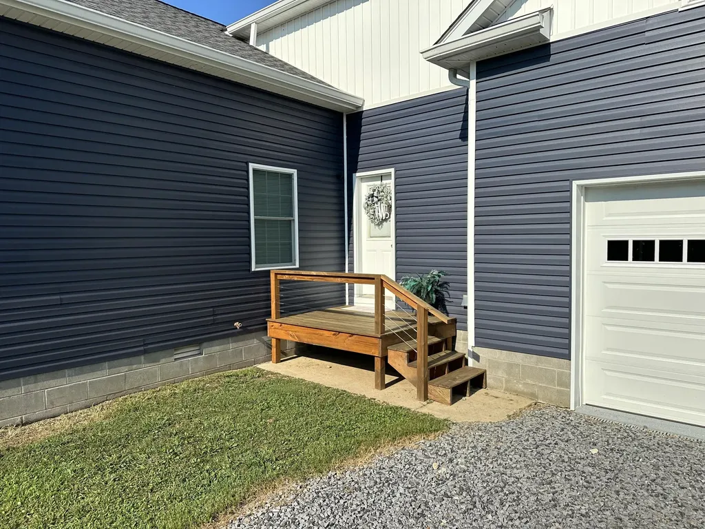 60 Lexington Drive Gilbertsville KY 42044