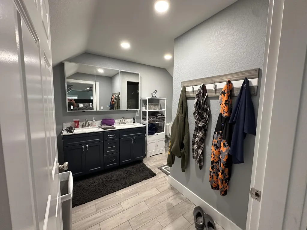 60 Lexington Drive Gilbertsville KY 42044