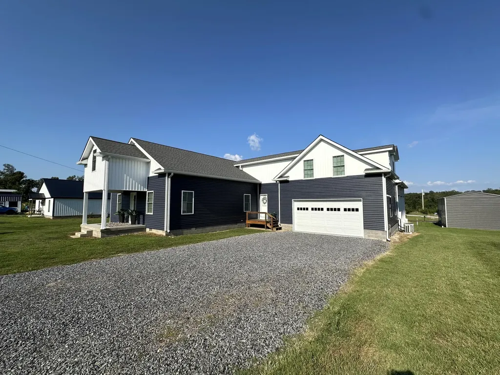 60 Lexington Drive Gilbertsville KY 42044