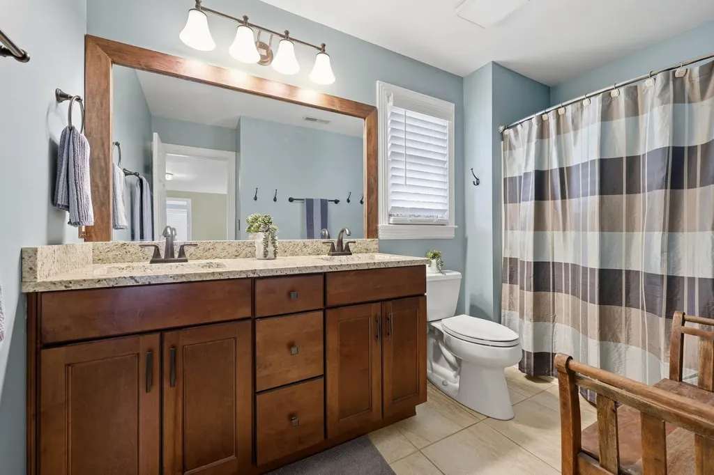 944 Rockbridge Road Lexington KY 40515