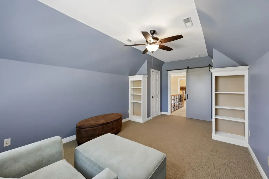 944 Rockbridge Road Lexington KY 40515