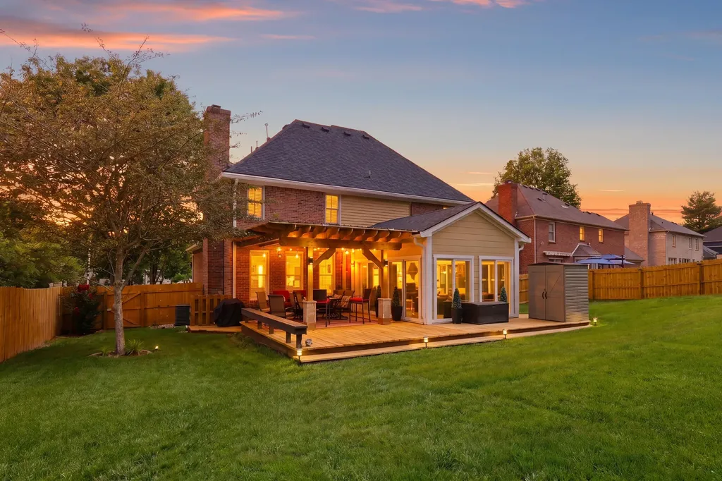 944 Rockbridge Road Lexington KY 40515