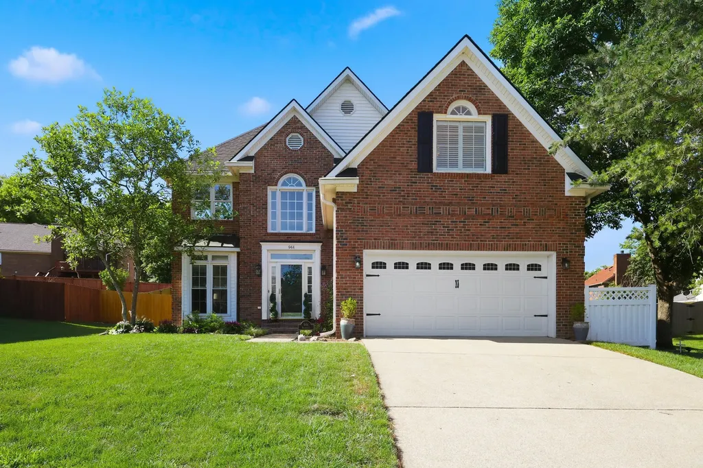 944 Rockbridge Road Lexington KY 40515