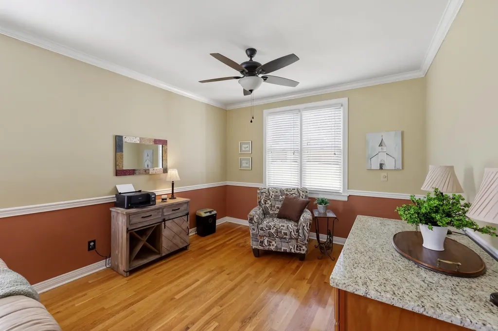 944 Rockbridge Road Lexington KY 40515