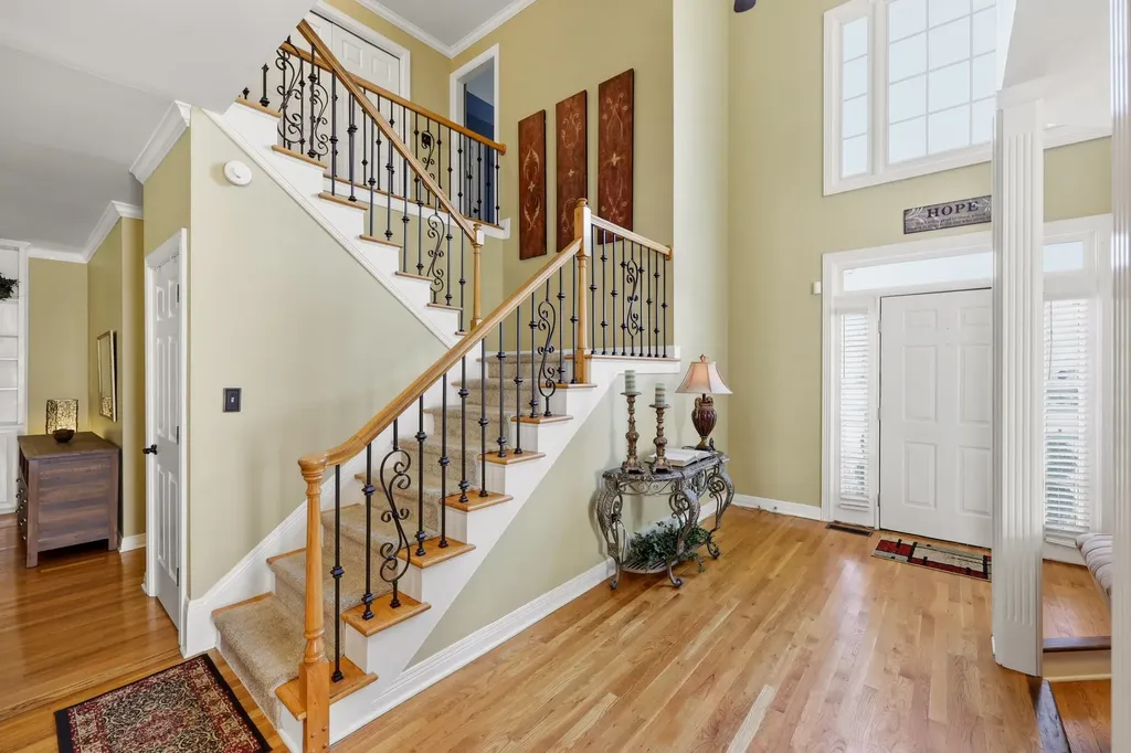 944 Rockbridge Road Lexington KY 40515